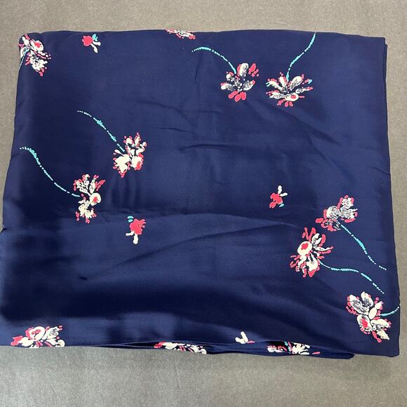 Navy Blue Rayon Batik Floral Print Fabric 42" W x 2yd 30" L - Picture 2 of 4